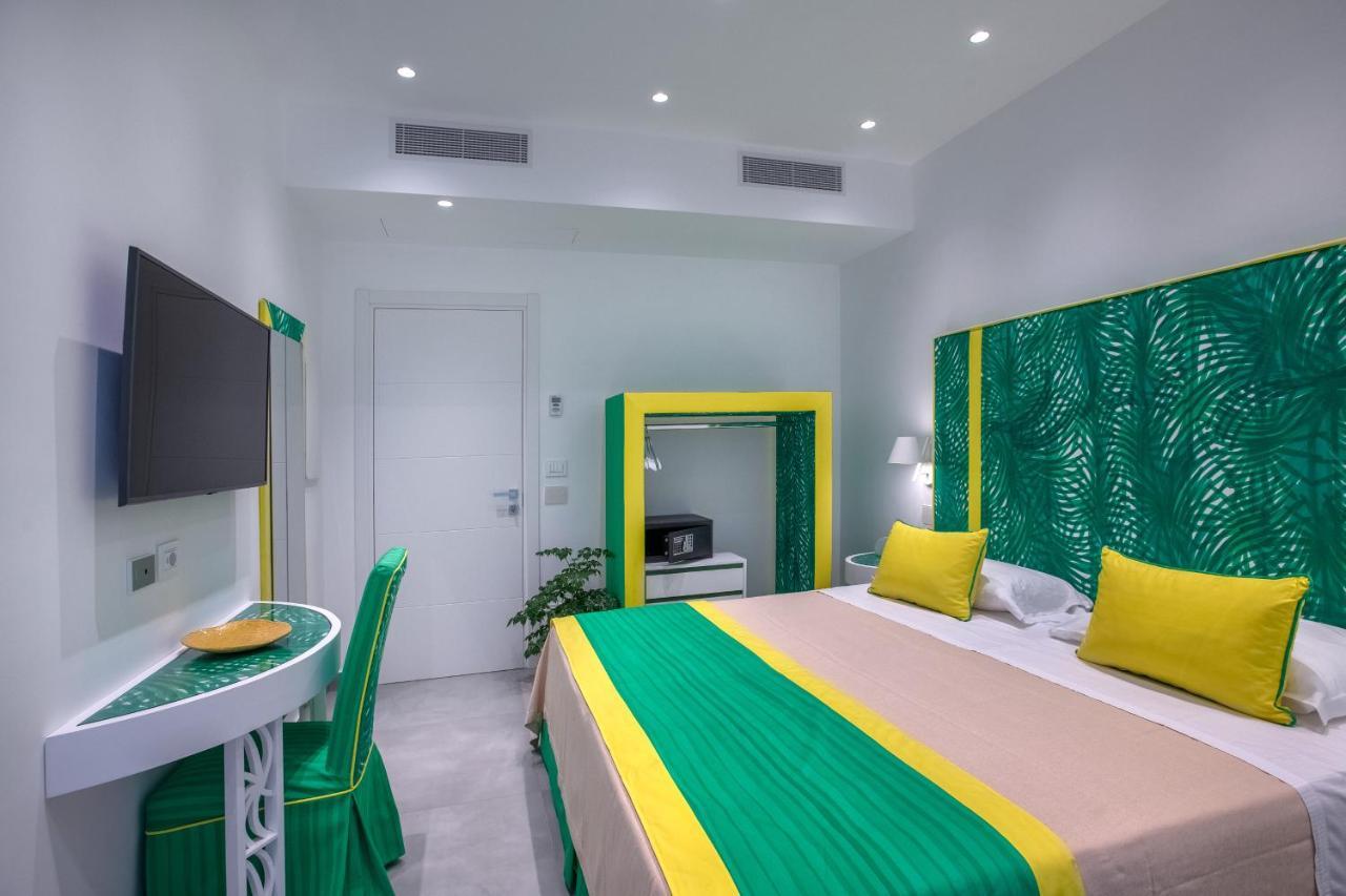 Luxury Del Maggiore - Sea Side, Beach, Garden, Parking * Sorrento