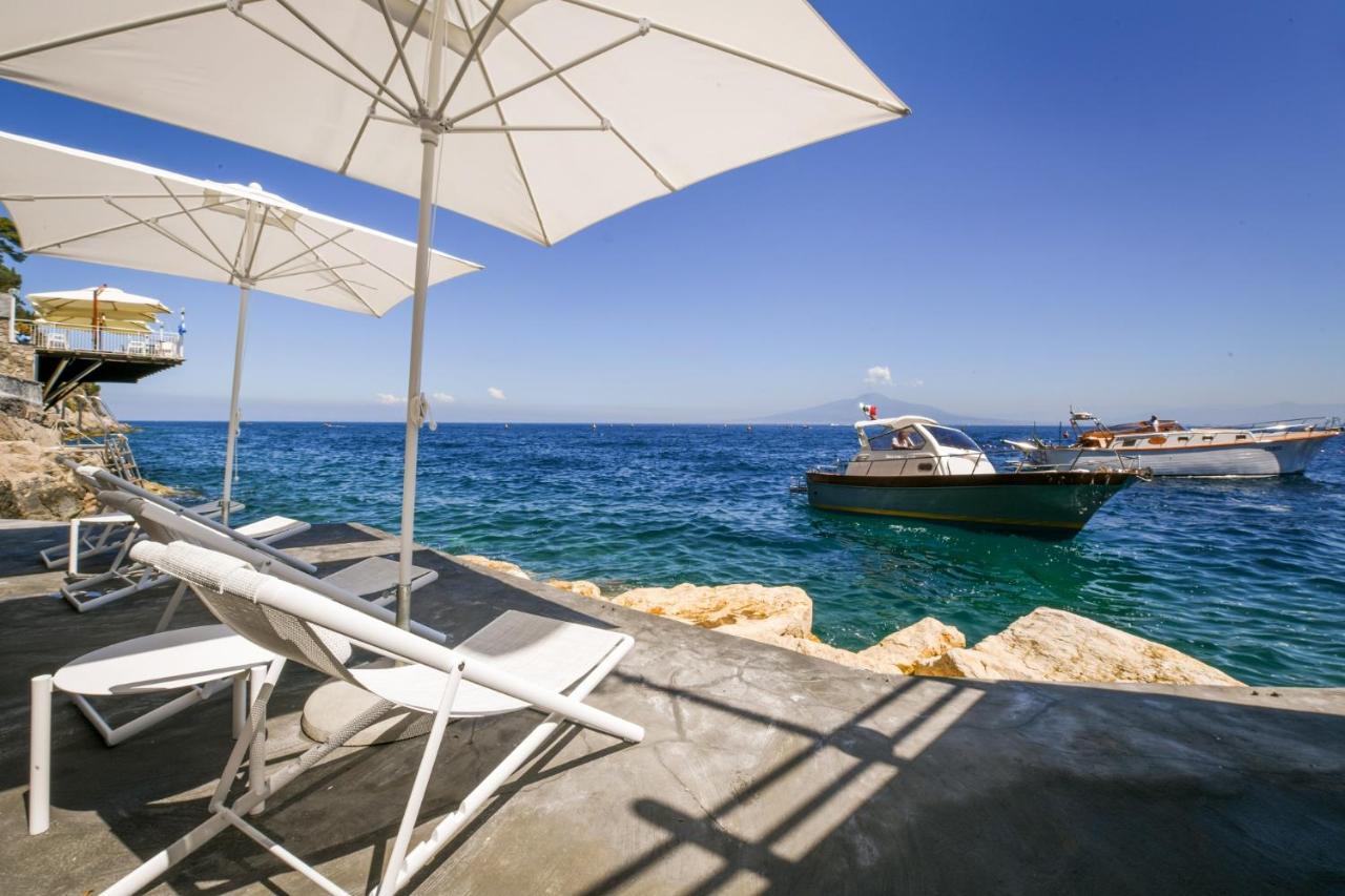 Villa Luxury Del Maggiore - Sea Side, Beach, Garden, Parking *