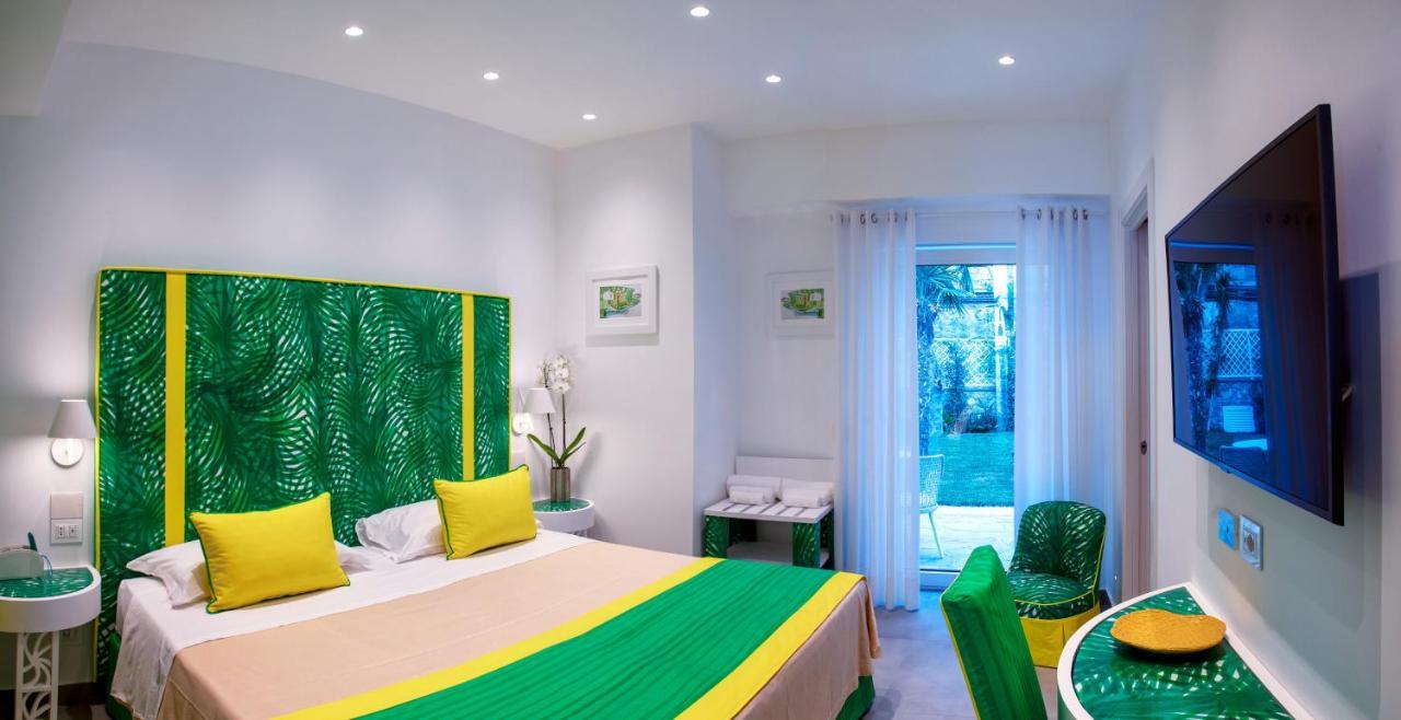 Luxury Del Maggiore - Sea Side, Beach, Garden, Parking * Sorrento