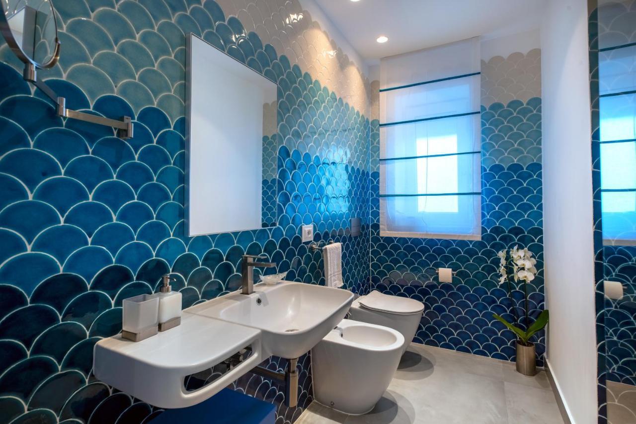 Villa Luxury Del Maggiore - Sea Side, Beach, Garden, Parking