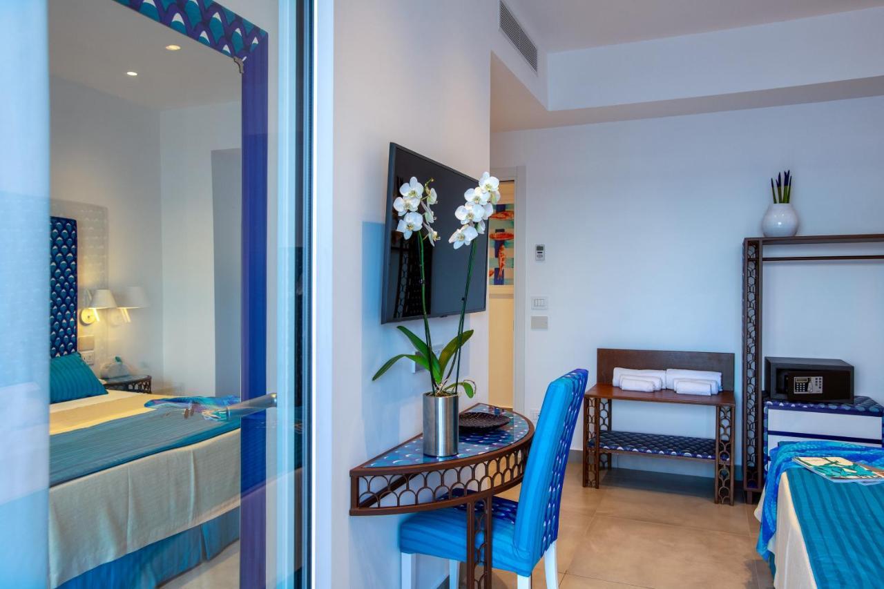 Villa Luxury Del Maggiore - Sea Side, Beach, Garden, Parking Sorrento
