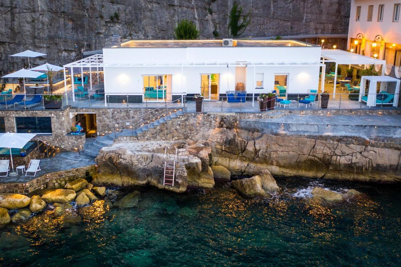 Villa Luxury Del Maggiore - Sea Side, Beach, Garden, Parking